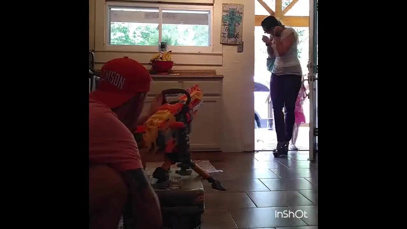 Когда в детстве не наигрался в войнушку