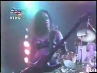 L7 wargasm live in rio (with kurt courtney on stage)