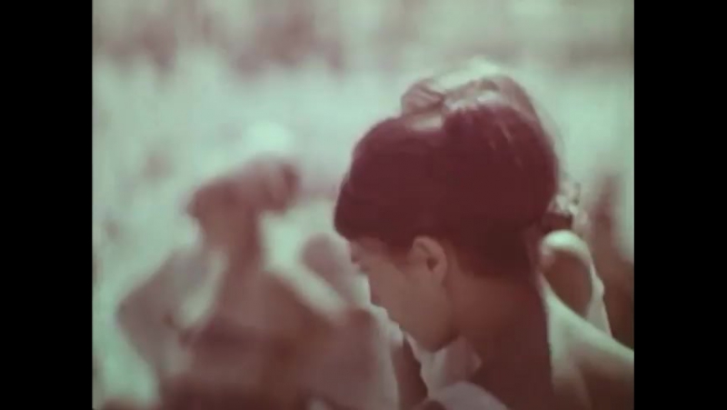 Входящая в море