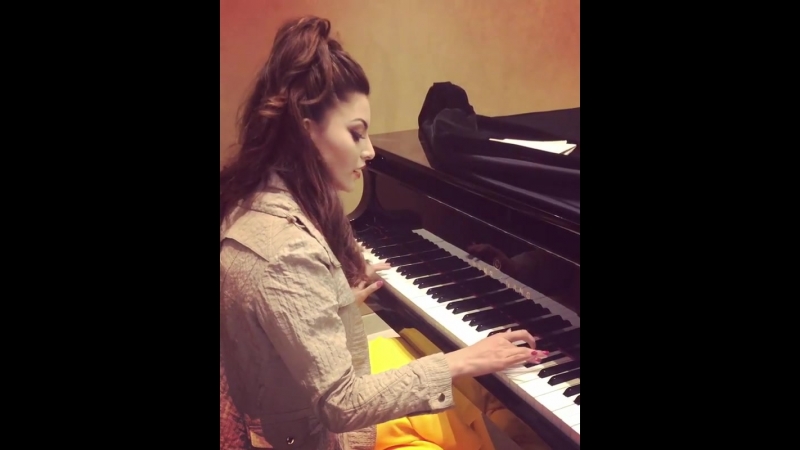 Urvashi rautela on instagram