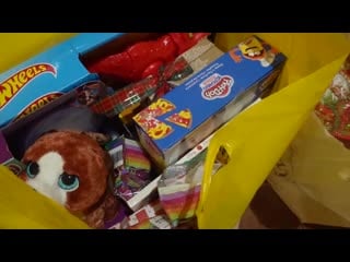 Vlog otpravili posilku bi mame nastya i katya stali elfami mp4