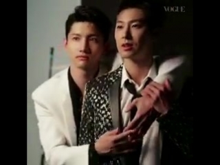 Yunho from 東方神起 changmin from 東方神起