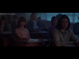 Кара буоно (cara buono) голая в фильме "водная страна" (waterland, 1992, стивен джилленхол)