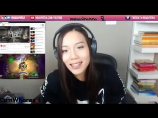 Стримерша с забыла выключить трансляцию (18+)