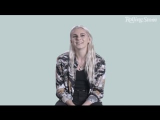 Pvris lynn gunn on the first time she knew she was gay, fell in love