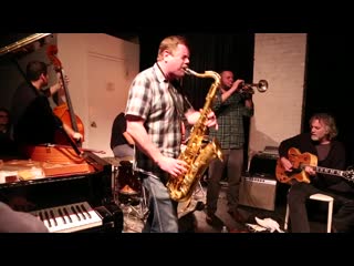 Joe morris, ken vandermark, nate wooley, augusti fernandez, pascal niggenkemper, ben hall 2013