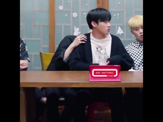 Hyungwons cute giggle after changkyun said