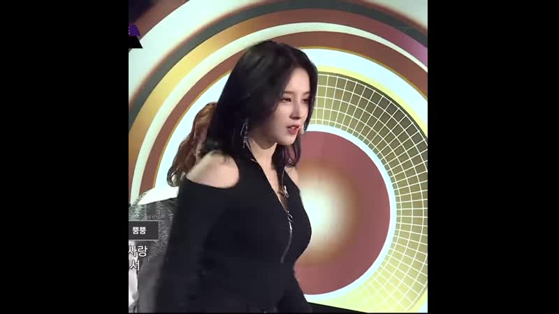 Momoland nancy (feat yeonwoo, ahin hyebin)