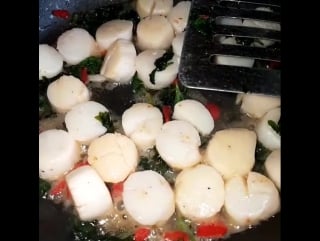 Lime,chilli & coriander scallops for tonight's din лондон 30 06 2017