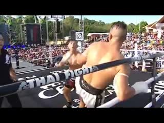 Тяжёлый акцент рукой