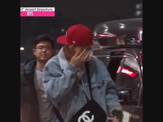 A sleepy baby tiger leaving the car with his chanel bag, the inner fashionista never disappoints