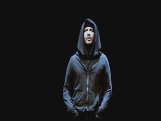 Holly loose der stein (melancholia 2018)