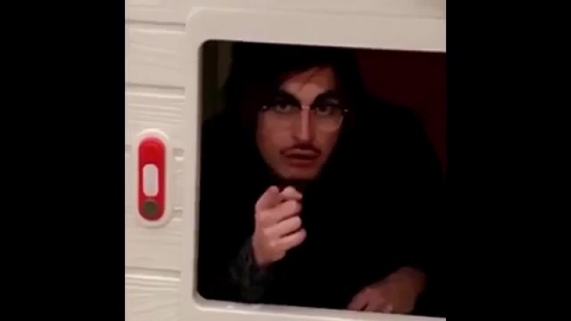 Когда задолжал другу сотку (огого видео)