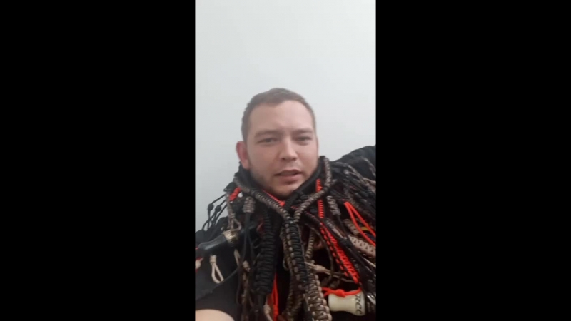 В офисе монтируем
