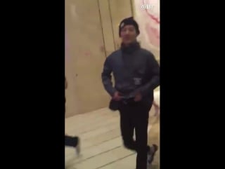 Ikon philippines [fancam] 160428 another video of #june and #hanbin spotted at their hotel! cr bixbobby v alnikon