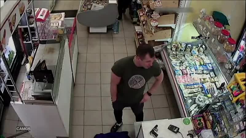 Неудавшийся разбой с оружием в магазине