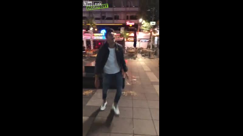 Вписка мнгновенная карма, подскользнулся, делай добро, упал в блевотину, пацаны угорают