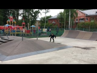 Гриша мочит))))