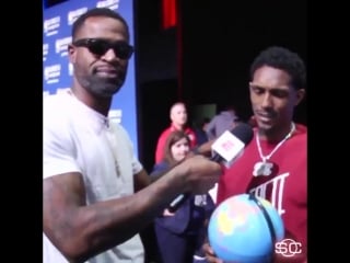 Стивен джексон троллит кайри