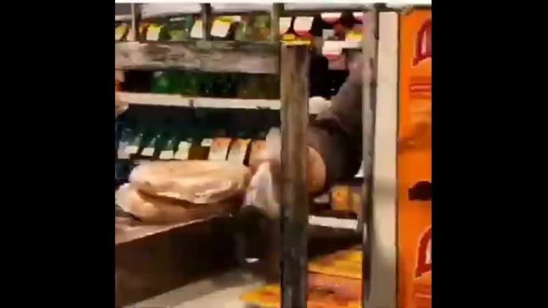 [протест навального] россия так и живём! пока ёршик дворцы строит