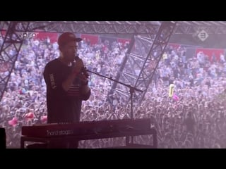 Bastille pompeii (live at lowlands 2017)