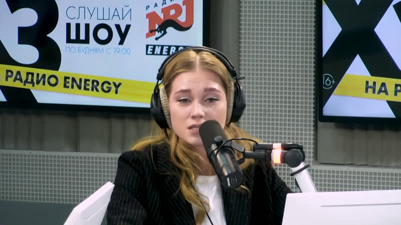 Хейтеры довели кристину асмус до слёз из за эротической сцены в фильме "текст"