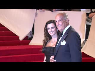 Penelope cruz at the 'alexander mcqueen savage beauty' costume institute gala at the metropolitan museum of art 2011