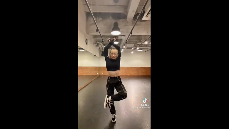 Nagomi dancing to gingamingayo !!