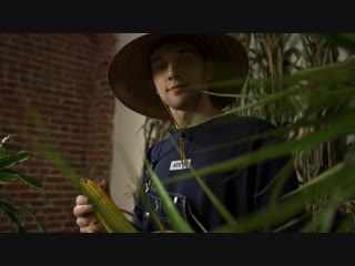 Arteezy the farmer