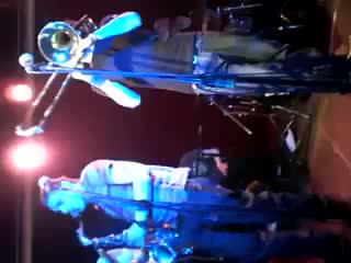 Rookie crew rock&roll queen (by the subways)