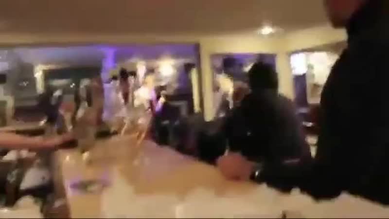 Вписка раз, два, три, голова гори адский коктейль, в баре