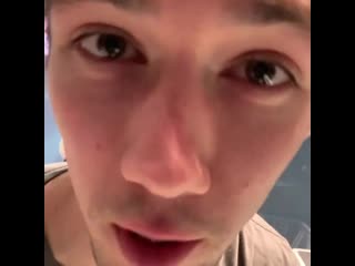 Henning may рекламирует мерч donna missal