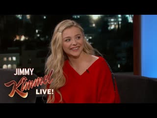 2 часть (ориг видео) chloë grace moretz is a terrible waitress (720p60)