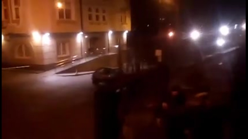 Увага! нові поліцаї нападають на громадян міcто київ, вознеcенcький yзвіз 10б