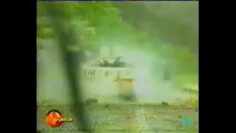 Югославия (локация и дата неизвестны )подрыв бмп mcv 80 warrior на сву мине?