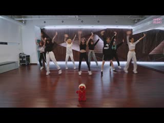 Weki meki (위키미키) – dazzle dazzle [dance practice]