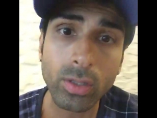 Акшай догра с сынишкой insta