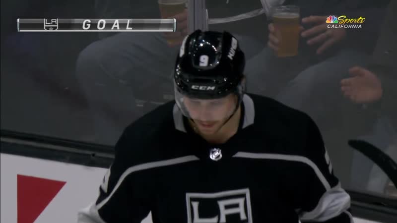 Adrian kempe finishes off sensational passing play by kings
