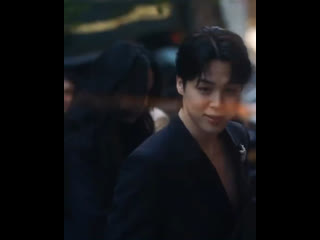 230501 из инстаграма esquire korea