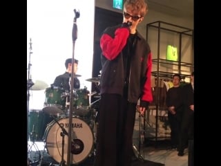 [fancam] zion t cinema | burberry x hypebeast 2018 capsule collection (28 02 2018)