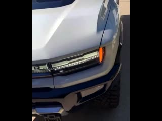 Lebron james show off his new gmc hummer