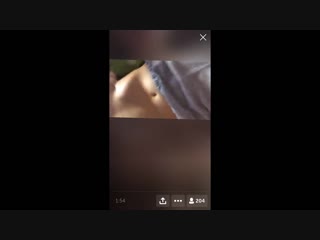 Показывает себя в перескопе | голая, секс, оффница, школа, sex, расческа, вписка, porn, домашка, periscope, офф, sex