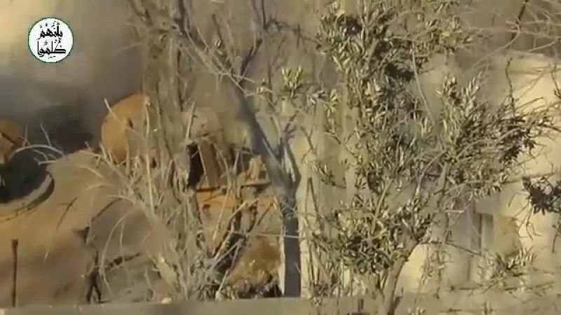 Боевики группирои "ахрар аш шам" подбили сирийский т 72 в восточной гуте