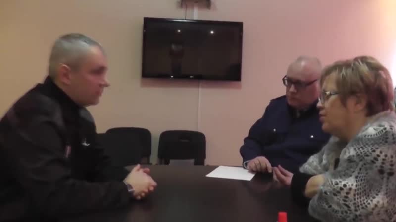 «задницу черенком от лопаты порвали»