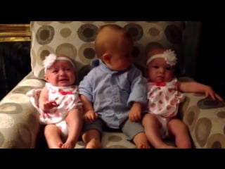 Adorably confused baby meets twinsrumble viral32
