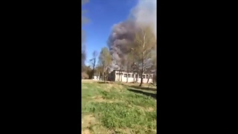 В удмутрии из за пожара начались взрывы на бывшем арсенале