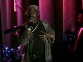 Tupac performed "dear mama" live at the third annual single mother's luncheon