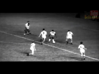 Pelé ● dribbling 2 6 players and score 50 goals