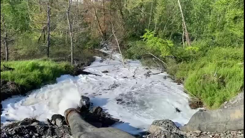 Слив в тундру с талнахской обогатительной фабрики