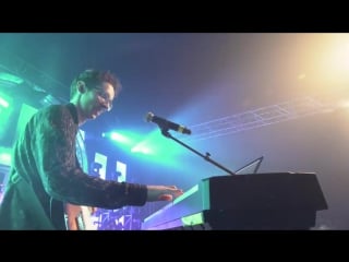 Fred v & grafix live behind the scenes